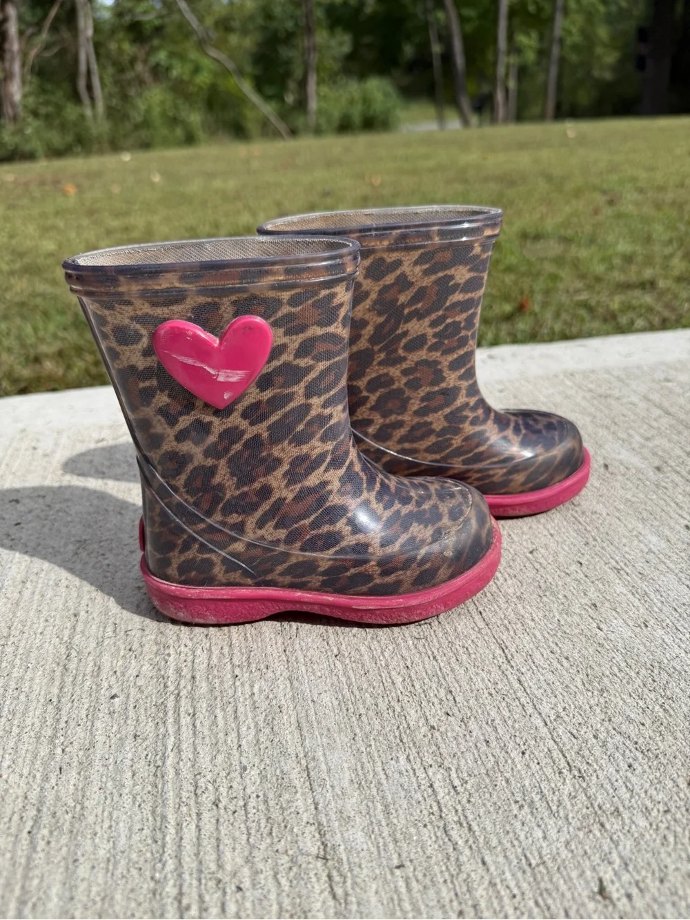 Igor Toddler Girl Leopard Print Rain Boots with Pink Heart - size 6